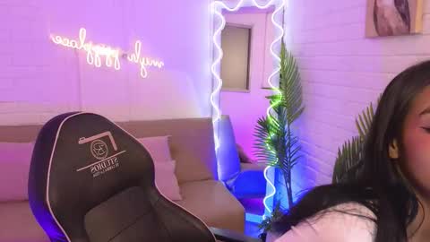 Snapshot of artemiss_tay chatting on 25, 10, 2025 artemiss_tay online show from 25, 10, 2025