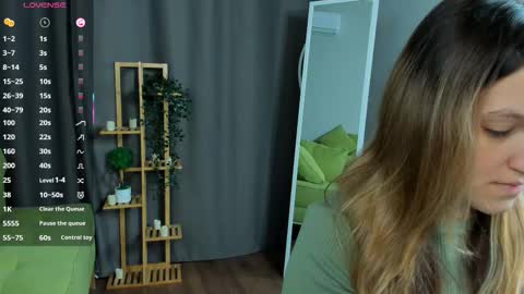 Snapshot of arthurpelto chatting on 6, 10, 2025 Sara online show from 6, 10, 2025