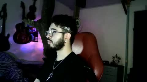 Snapshot of artorias_4 chatting on 12, 12, 2024 artorias 4 online show from 12, 12, 2024