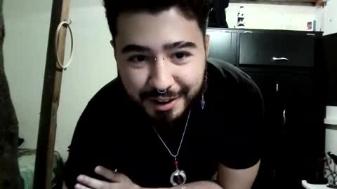 Snapshot of artorias_4 chatting on 19, 12, 2024 artorias 4 online show from 19, 12, 2024