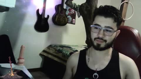 Snapshot of artorias_4 chatting on 21, 12, 2024 artorias 4 online show from 21, 12, 2024