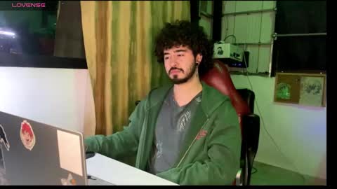 Snapshot of artorias_4 chatting on 24, 10, 2025 artorias 4 online show from 24, 10, 2025