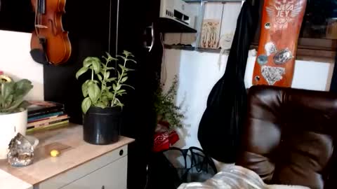 Snapshot of artorias_4 chatting on 1, 12, 2025 artorias 4 online show from 1, 12, 2025