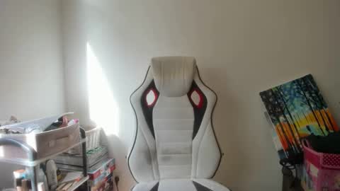 MIA online show from 19, 10, 2025