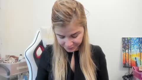 MIA online show from 26, 10, 2025