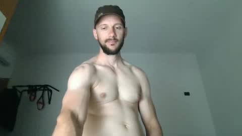 Snapshot of artur833 chatting on 16, 4, 2026 artur833 online show from 16, 4, 2026