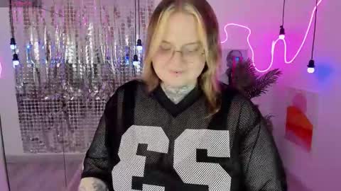 Arya online show from 12, 11, 2025