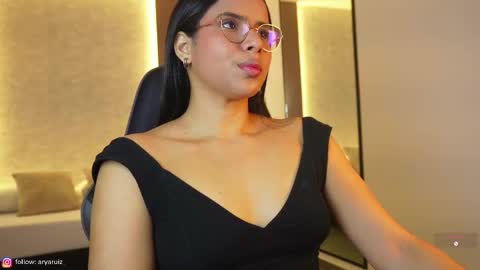 Snapshot of arya_ruiz chatting on 15, 10, 2025 Arya online show from 15, 10, 2025