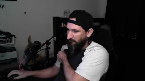 Snapshot of asanator101 chatting on 15, 5, 2026 devilPup75 online show from 15, 5, 2026