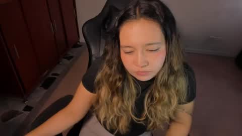 ash_smith1 online show from 28, 5, 2026