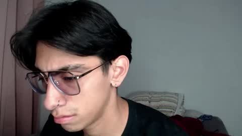 Snapshot of ash_v1 chatting on 11, 11, 2025 Ash online show from 11, 11, 2025