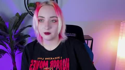 AshleyAshe  online show from 20, 2, 2025