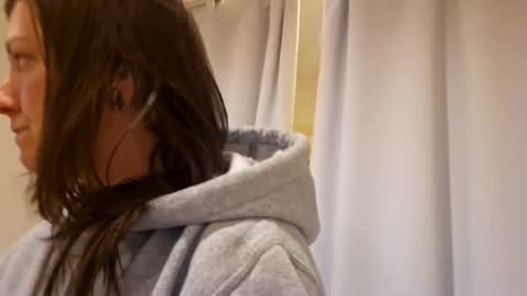 Ashelynn Grey online show from 2, 2, 2025