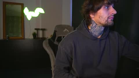 Jerk Machine online show from 28, 9, 2025