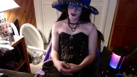 Ashley Scarlett online show from 18, 6, 2026