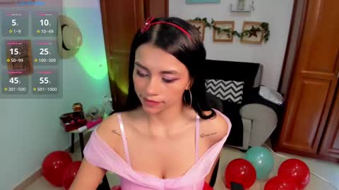 Snapshot of ashleey_johnson chatting on 10, 1, 2025 linda online show from 10, 1, 2025