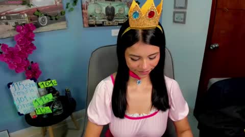 Snapshot of ashleey_johnson chatting on 4, 2, 2025 linda online show from 4, 2, 2025