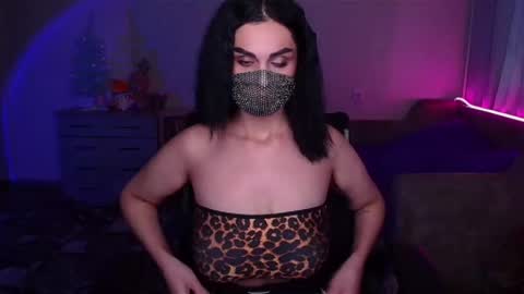   Yasmina   online show from 12, 1, 2025