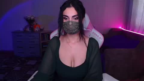   Yasmina   online show from 18, 2, 2025