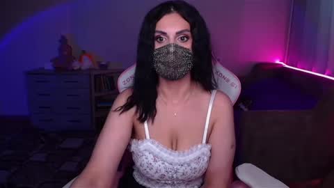   Yasmina   online show from 26, 2, 2025