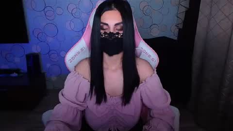   Yasmina   online show from 27, 11, 2025