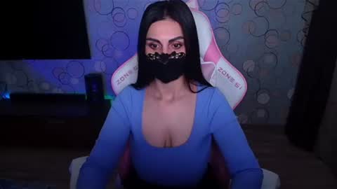   Yasmina   online show from 21, 7, 2026
