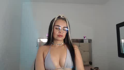 ashley__tylor online show from 30, 1, 2025