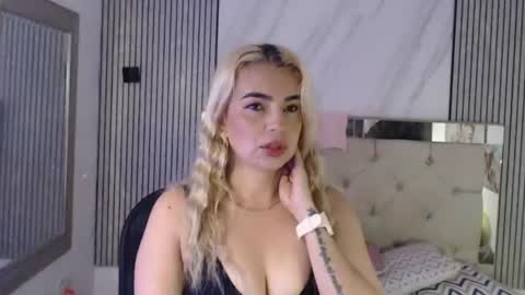 Snapshot of ashley__tylor chatting on 25, 6, 2026 ashley__tylor online show from 25, 6, 2026
