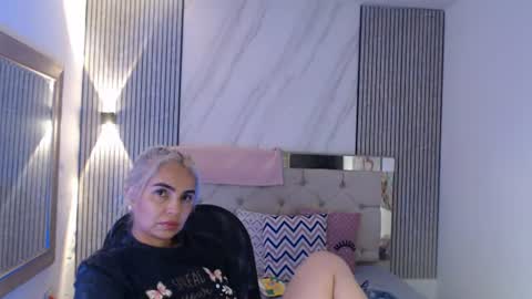 Snapshot of ashley__tylor chatting on 10, 7, 2026 ashley__tylor online show from 10, 7, 2026