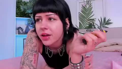 Ashley online show from 25, 7, 2026