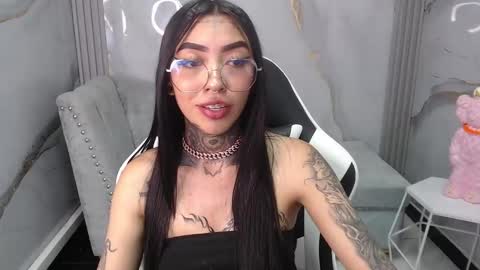 Snapshot of ashley_blum_v chatting on 10, 10, 2025 ashley_blum_v online show from 10, 10, 2025