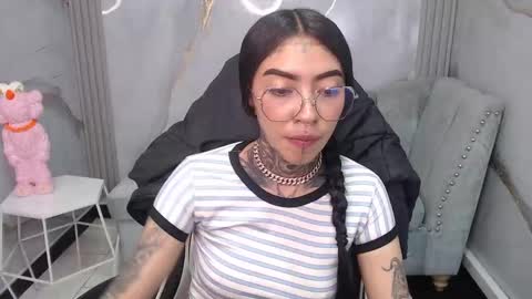 Snapshot of ashley_blum_v chatting on 30, 10, 2025 ashley_blum_v online show from 30, 10, 2025