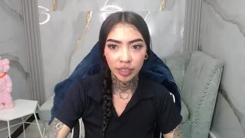 Snapshot of ashley_blum_v chatting on 10, 11, 2025 ashley_blum_v online show from 10, 11, 2025