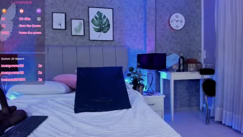 Ashleyy online show from 22, 2, 2025