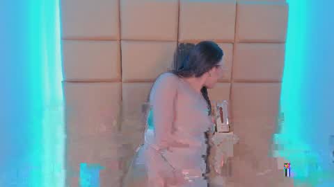 ashley_js online show from 8, 4, 2026