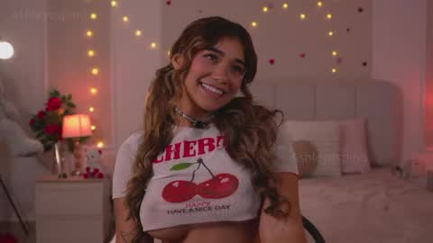 Ashley  online show from 22, 5, 2026