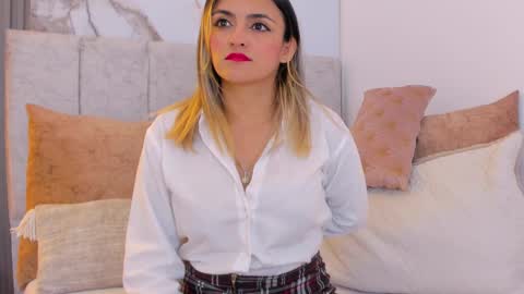 Snapshot of ashley_ruiz_ chatting on 28, 1, 2025 Camila online show from 28, 1, 2025