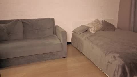 Ashley online show from 10, 11, 2025