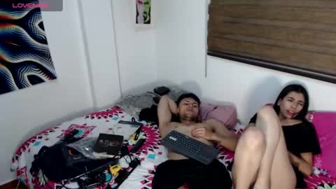 Snapshot of ashleyandtyler chatting on 28, 1, 2025 ASHLEY AND TYLER online show from 28, 1, 2025