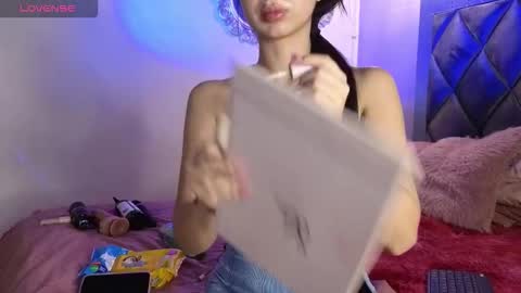 Snapshot of ashleybrend chatting on 1, 11, 2025 CAMILA online show from 1, 11, 2025