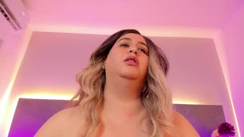 Snapshot of ashleydavis_ chatting on 5, 3, 2025 ASHLEY online show from 5, 3, 2025