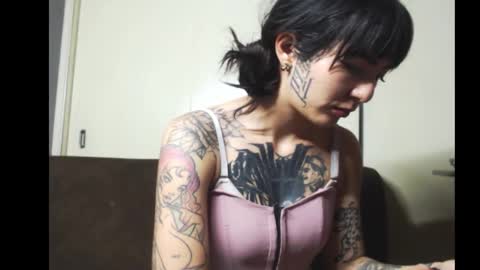 Snapshot of ashleyharper__ chatting on 27, 10, 2025 ashleyharper__ online show from 27, 10, 2025