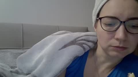 Ashley online show from 15, 12, 2025