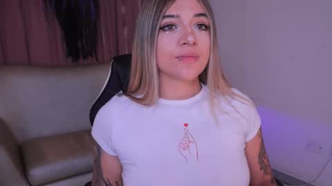 Ashley Lauren online show from 22, 10, 2025