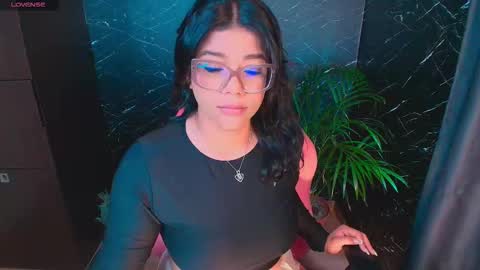 Snapshot of ashleyy18__ chatting on 21, 12, 2025 Ashleyy18 online show from 21, 12, 2025