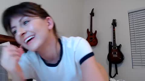 Snapshot of ashleyyylove13 chatting on 10, 10, 2025 Ashley Love online show from 10, 10, 2025
