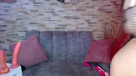 Snapshot of ashlye_hill chatting on 23, 9, 2025 Ashlye online show from 23, 9, 2025