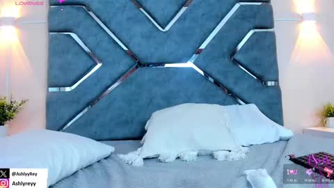 Snapshot of ashlyrey_1 chatting on 10, 2, 2025 Ashly online show from 10, 2, 2025