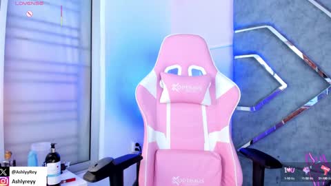 Snapshot of ashlyrey_1 chatting on 9, 3, 2025 Ashly online show from 9, 3, 2025