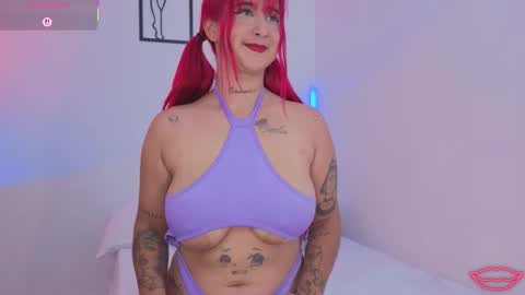 Snapshot of ashlyrey_1 chatting on 28, 11, 2025 Ashly online show from 28, 11, 2025